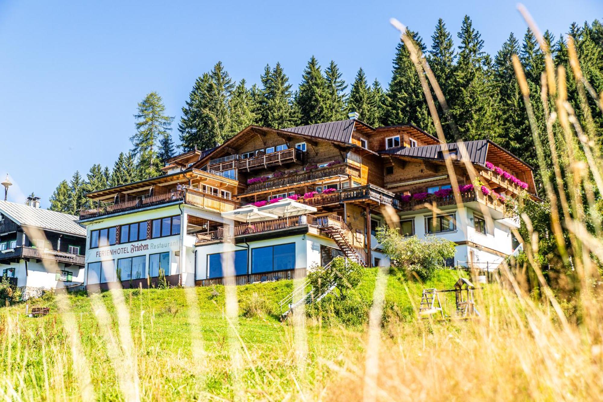 Frieden Alpine Panorama Hochpillberg